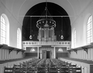 813694 Interieur van de Nederlands-hervormde kerk (Dorpsstraat 10) te Oud-Zuilen (gemeente Maarssen): de westelijke ...
